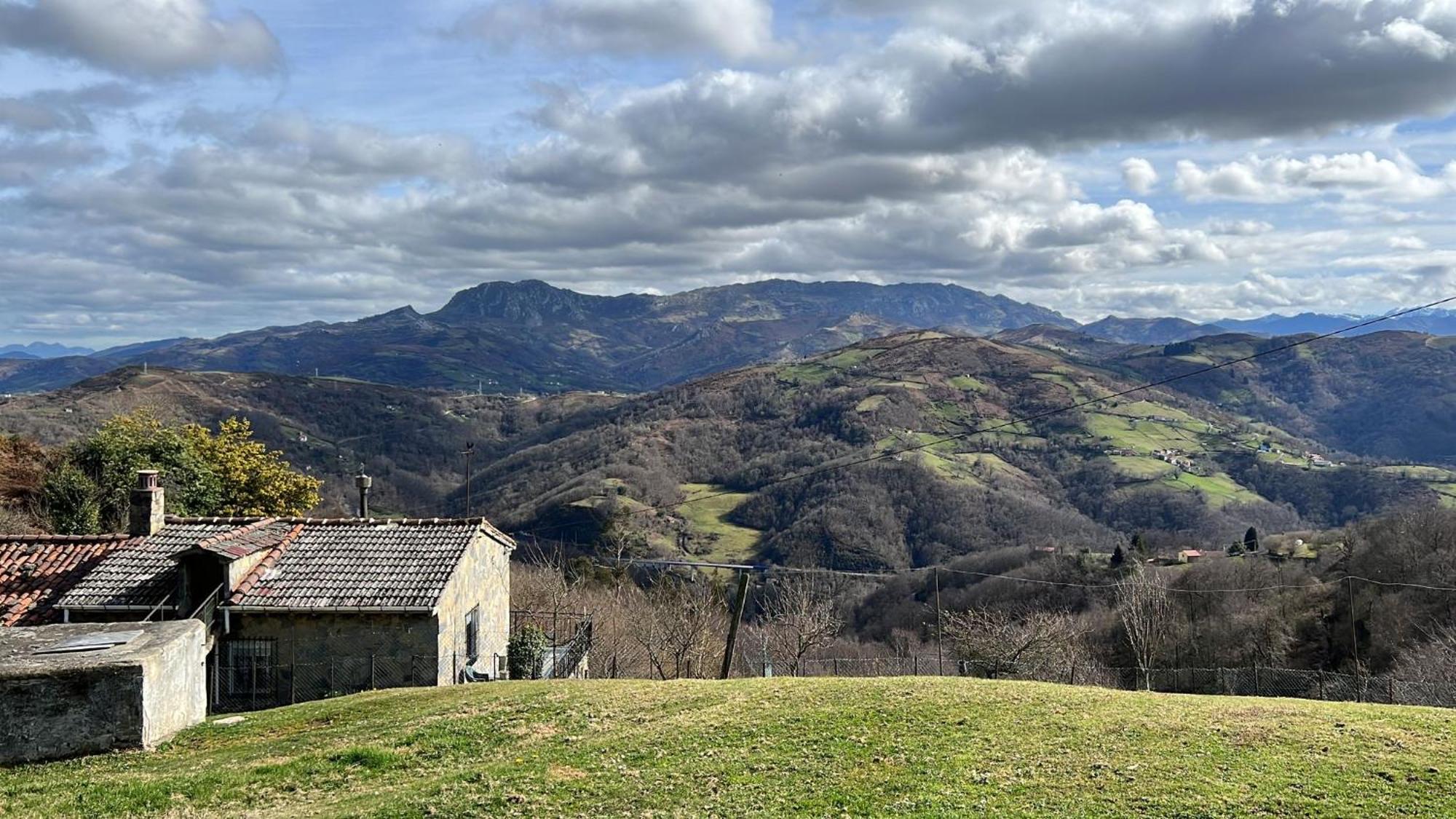 Almastur Rural Villa Siero Eksteriør billede